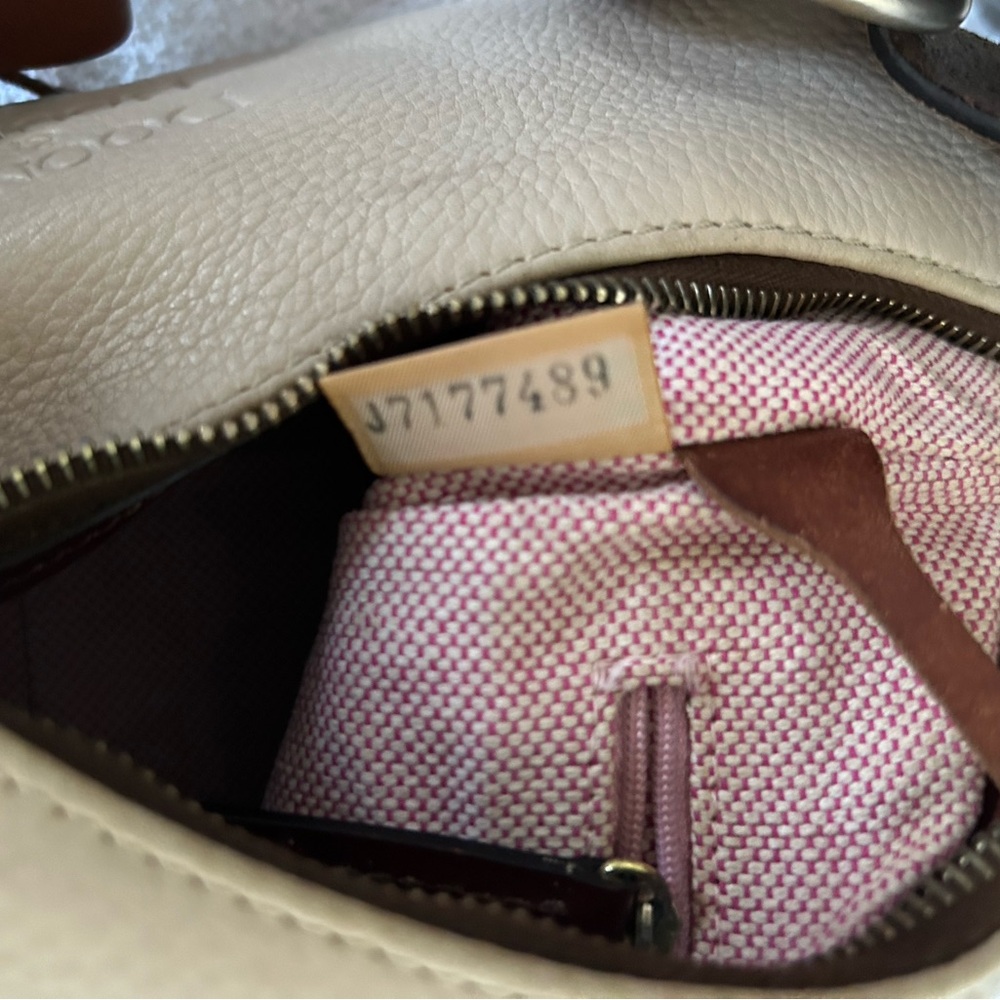 Vintage Dooney & Bourke All-Weather Bone Cream and Brown Women's Hobo Should Bag - Picture 7 of 9